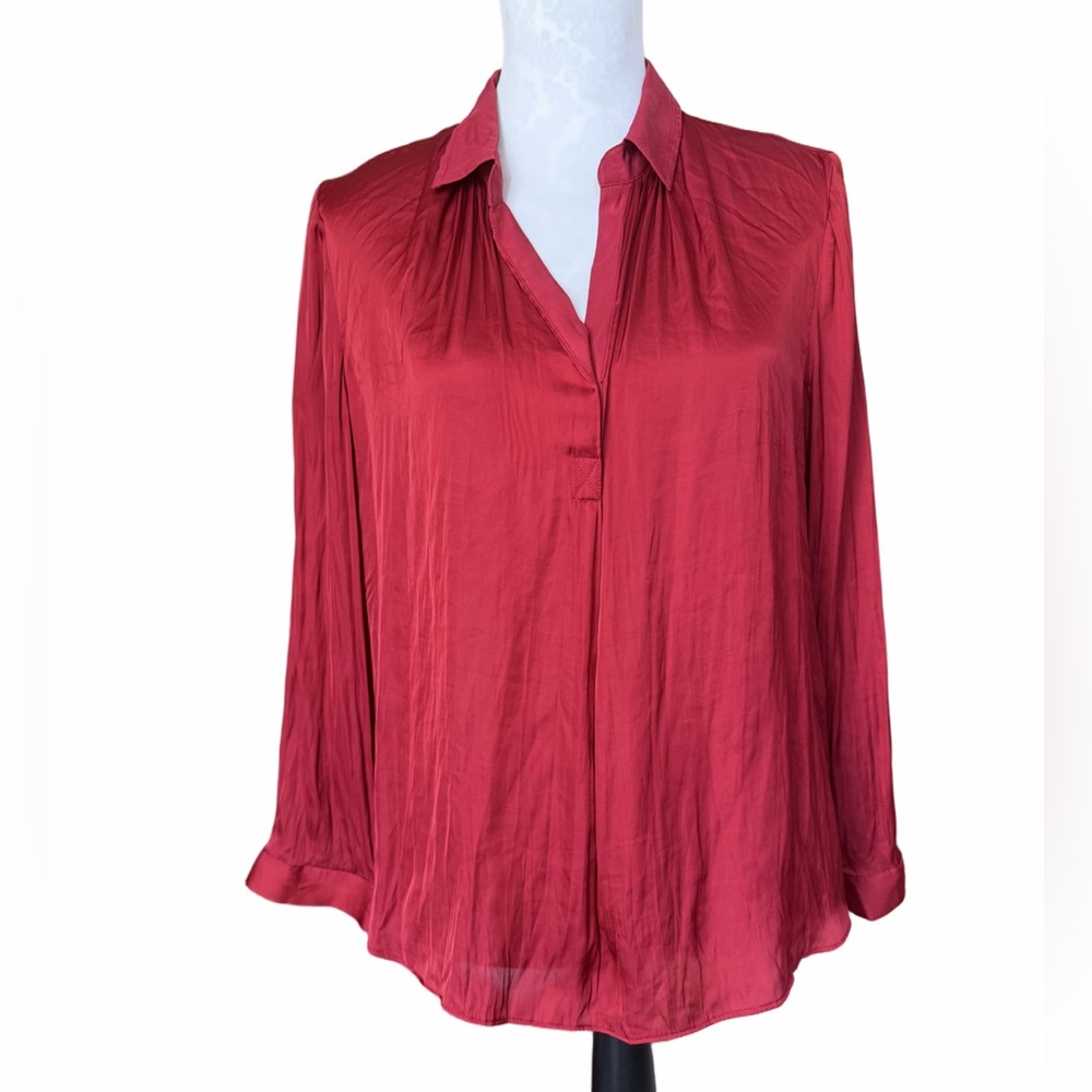 NIC + ZOE Holiday Show Red Crinkle Top | Draped Collar | Lightweight Dressy | PM - Picture 2 of 5
